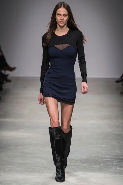 Look 4